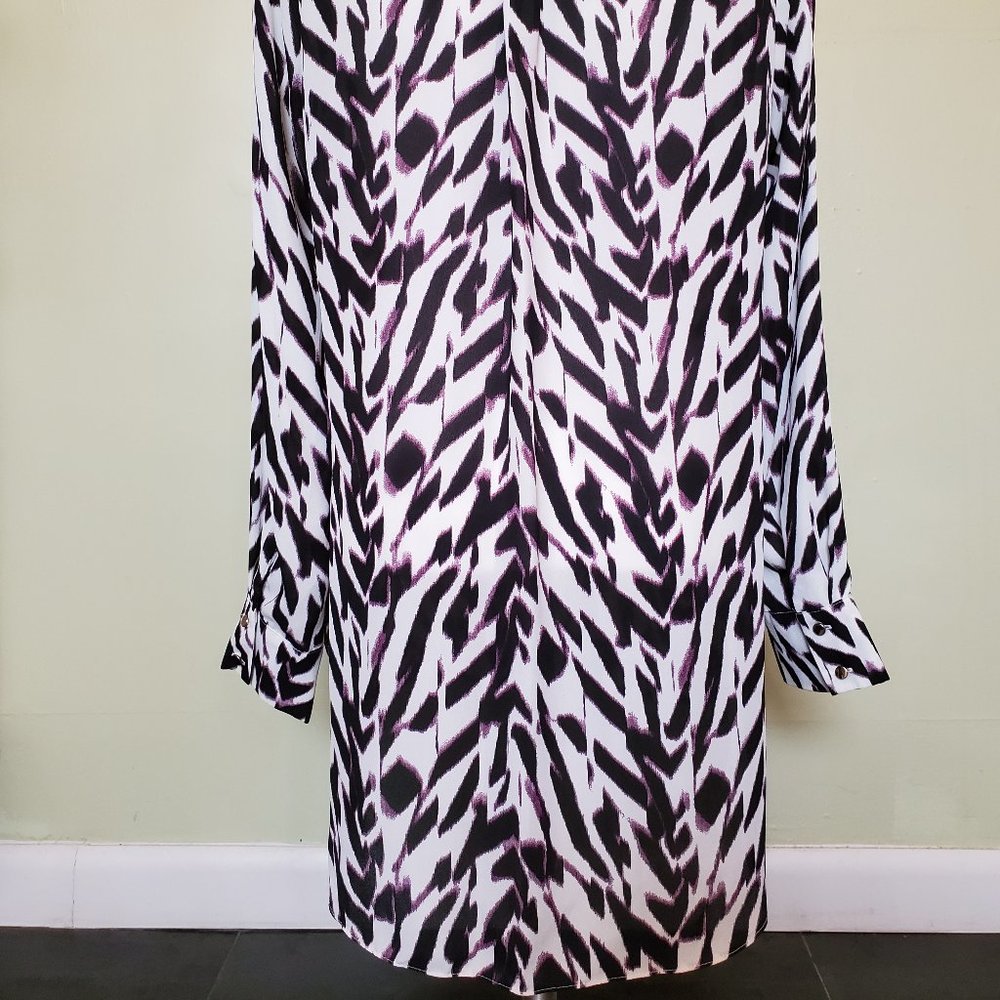 Zebra Print Button Up Top - Picture 5 of 9